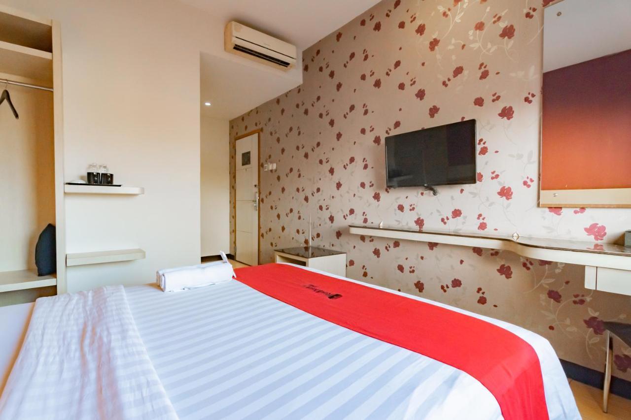 Hotel Reddoorz Premium Near Bandung Station Exteriér fotografie